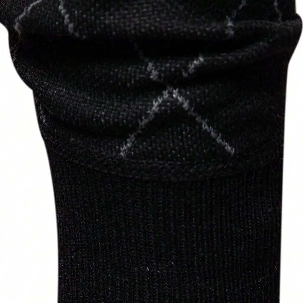 Black Modern Casual Men's Lightweight Half-Zip Sweater